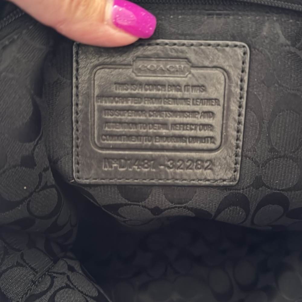 Vintage Coach Black Leather Bag - Picture 6 of 12